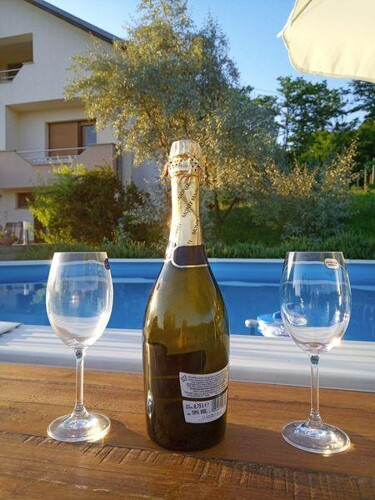 Thumbnail 5382116 - 11