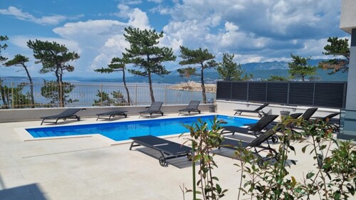 Thumbnail 5382117 - 11