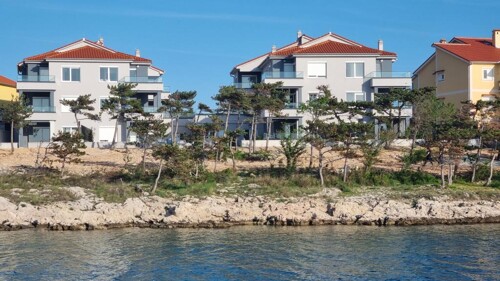 Thumbnail 5382117 - 20