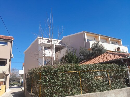 Thumbnail 5382130 - 2