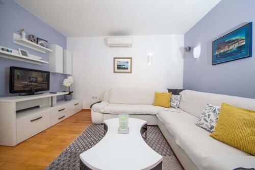 Thumbnail 5382305 - 16