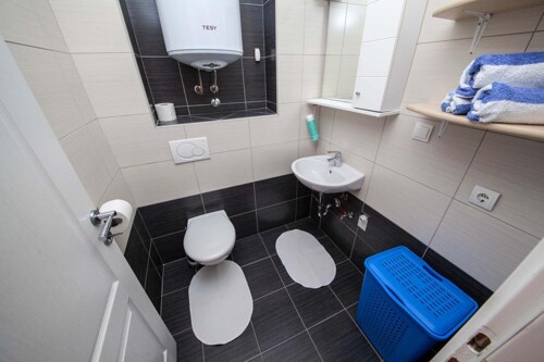 Thumbnail 5382305 - 46