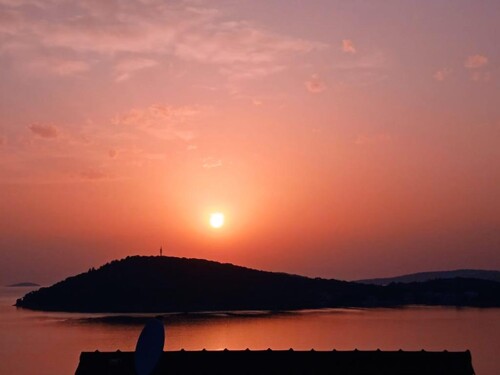 Thumbnail 5382344 - 1