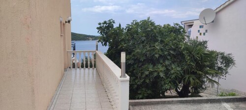 Thumbnail 5382344 - 2