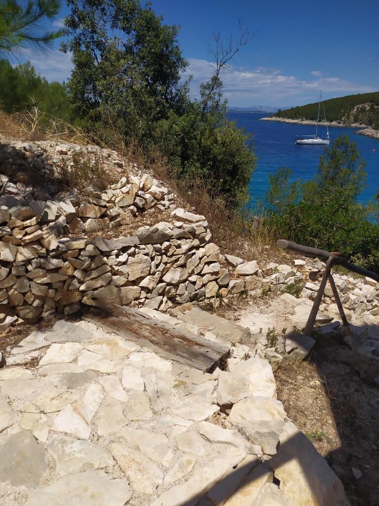 Image 5382544 - 10