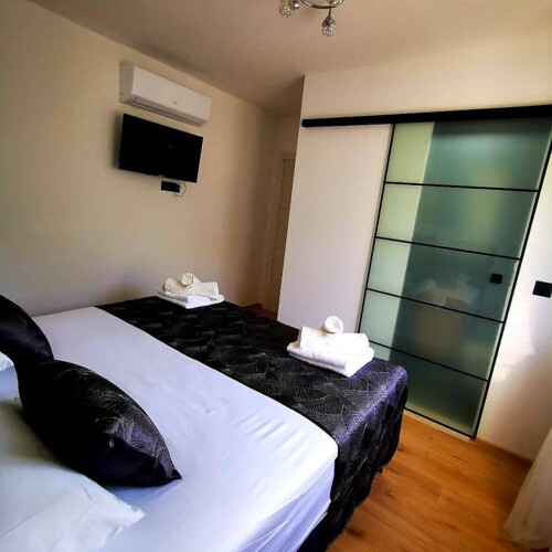 Thumbnail 5382640 - 21