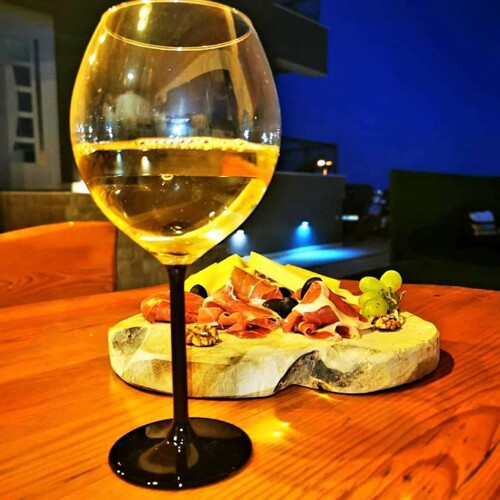 Thumbnail 5382640 - 9