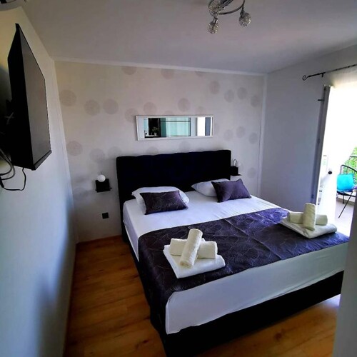 Thumbnail 5382640 - 17