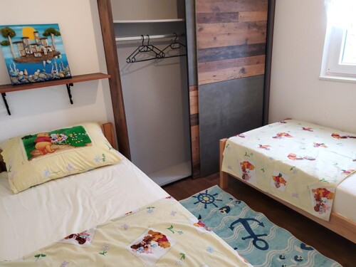 Thumbnail 5382693 - 16