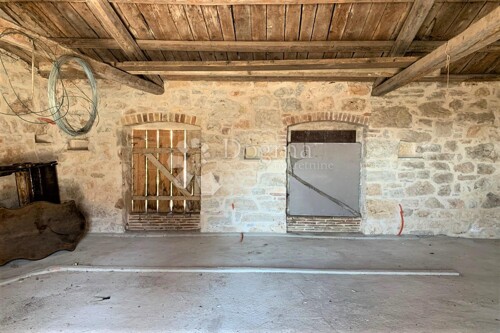 Thumbnail 5393150 - 20