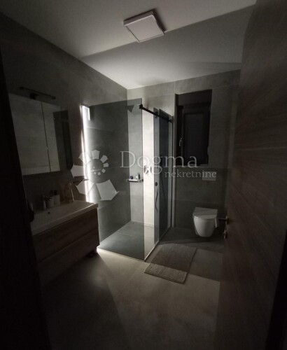 Thumbnail 5393158 - 9