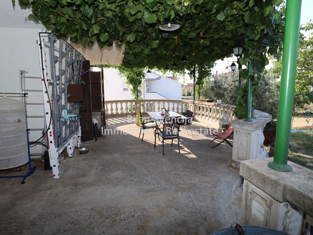 Image 5401917 - 11