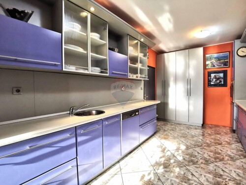 Jastrebarsko, stan 121m2 (3SB+DB), kvalitetna gradnja s 3 pa