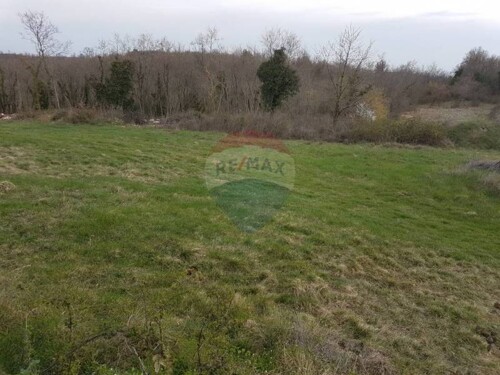 ISTRA, okolica Višnjana, građevinsko zemljište od 2114m2