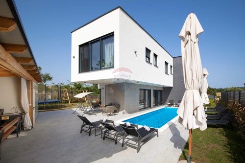Istra, Medulin, predivna luksuzna villa blizu mora, odlična