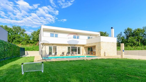 Istra, okolica Svetvinčenta, moderna villa s bazenom