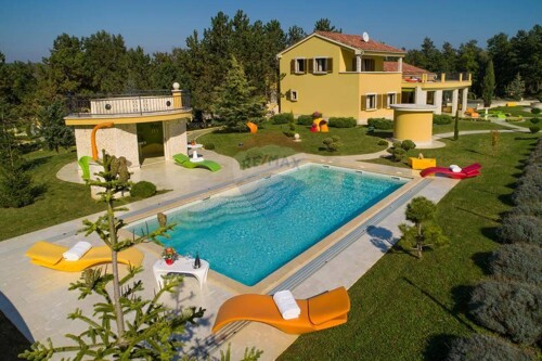 Istra,Pazin-Velebno imanje za ljubitelje mira i prirodne lje