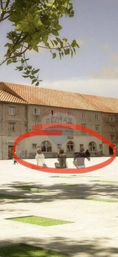 Senj, poslovni prostor 170.94m2 sa velikim potencijalom