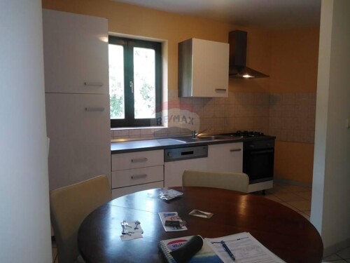 Opatija - Pobri - stan od 71 m2 s dvije garaže