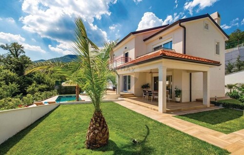 Bregi, Opatija- moderna vila s bazenom