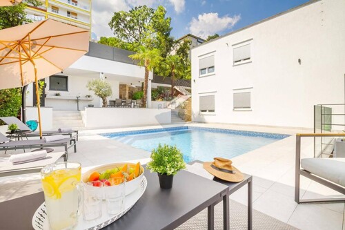 Opatija - luksuzna villa sa bazenom i otvorenim pogledom na
