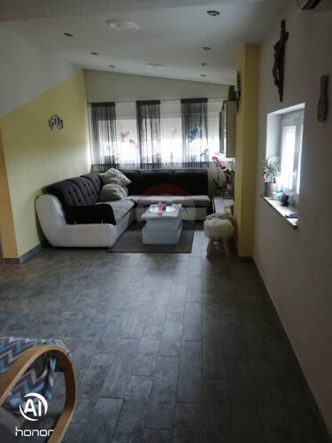 Istra, Poreč- Nova vas Dvosoban stan u centru Nove vasi