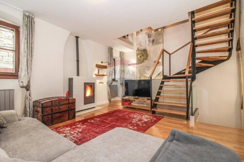 Bale,luksuzna kamena vila u centru ,240m2