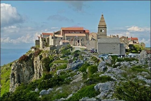 OTOK CRES - PODOL - GRAĐEVINSKO ZEMLJIŠTE S PROJEKTOM i DOZV