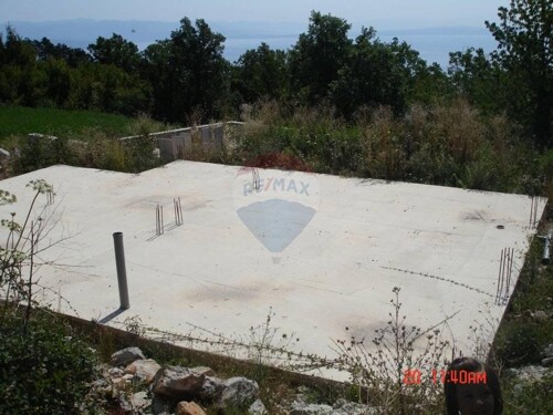 OPATIJA - VEPRINAC - GRAĐEVINSKI TEREN SA ZAPOČETOM GRADNJOM
