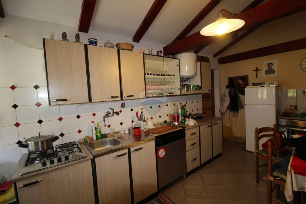 Image 5409774 - 10