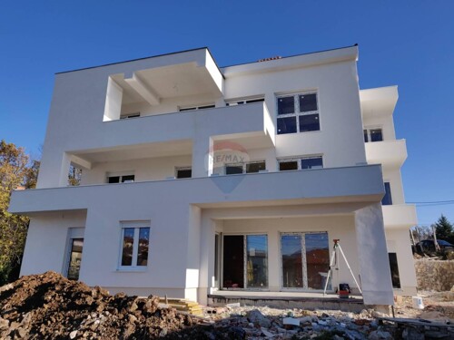 Kastav-luksuzni dvoetažni penthouse 180m2
