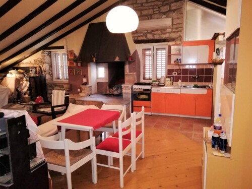 Rovinj,stari grad,ogroman stan sa terasom i pogledom na more