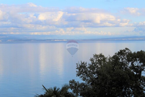 OPATIJA - GRAĐEVINSKO ZEMLJIŠTE NA ODLIČNOJ LOKACIJI