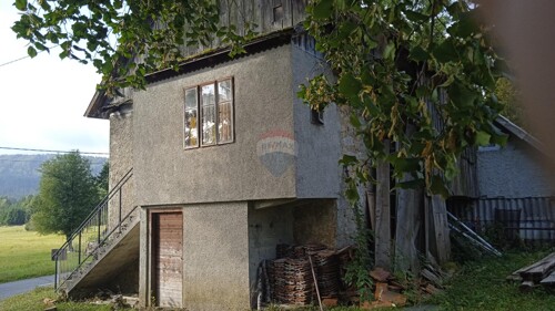 Stari Laz - autohtona kuća