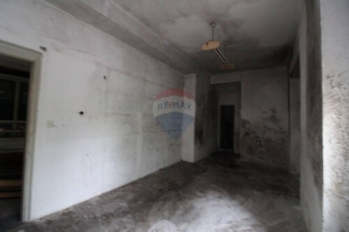 Thumbnail 5409830 - 13