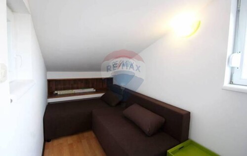Thumbnail 5409851 - 8