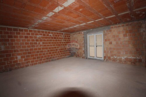 Thumbnail 5409897 - 5