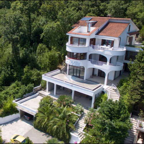 OPATIJA - prekrasna vila sotvorenim pogledom na Kvarner