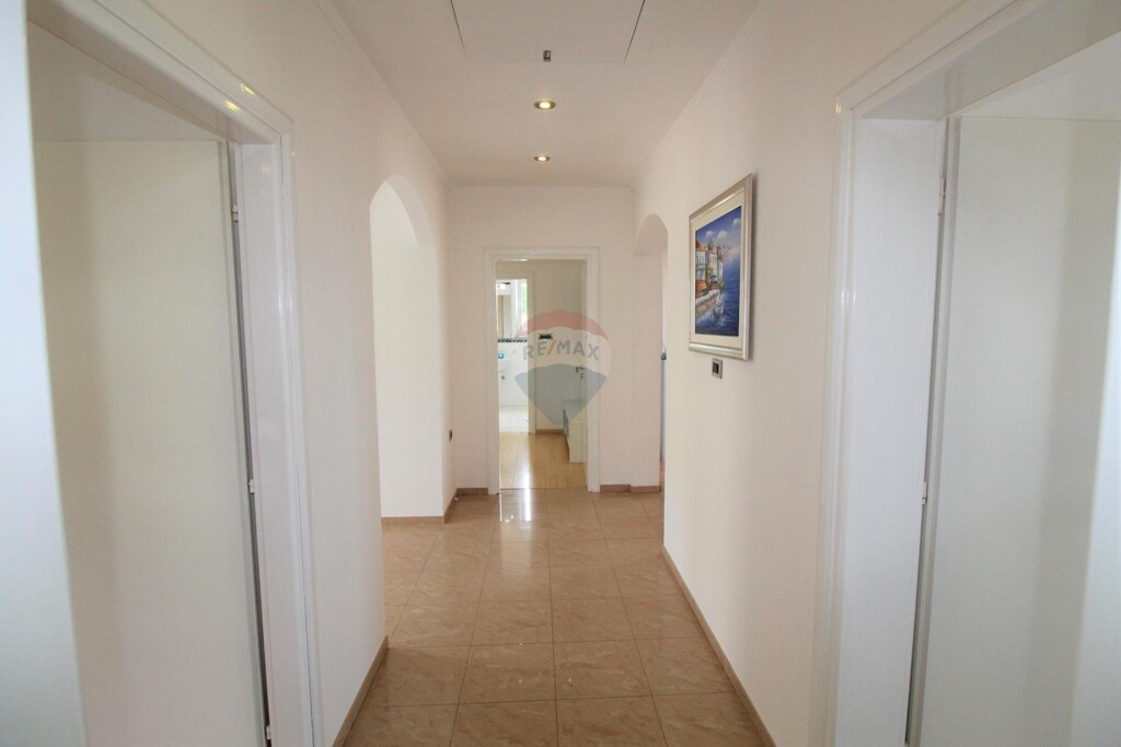 Image 5409986 - 8