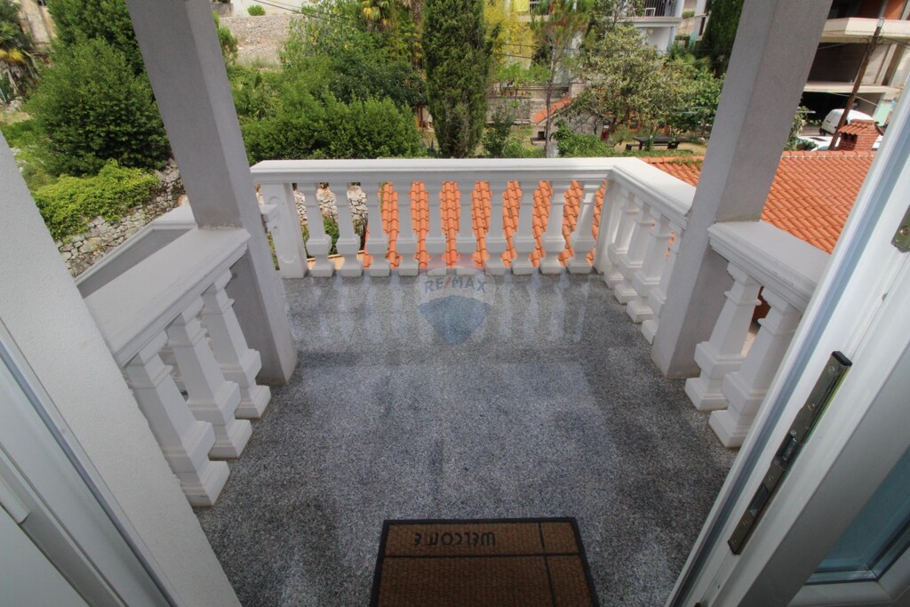 Image 5409986 - 22