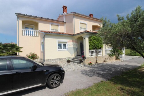 Istra, kuća u Fažani, posebna nekretnina stambeno poslovne n
