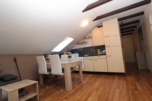 BAKAR, ADAPTIRAN STAN 3S+DB 90m2