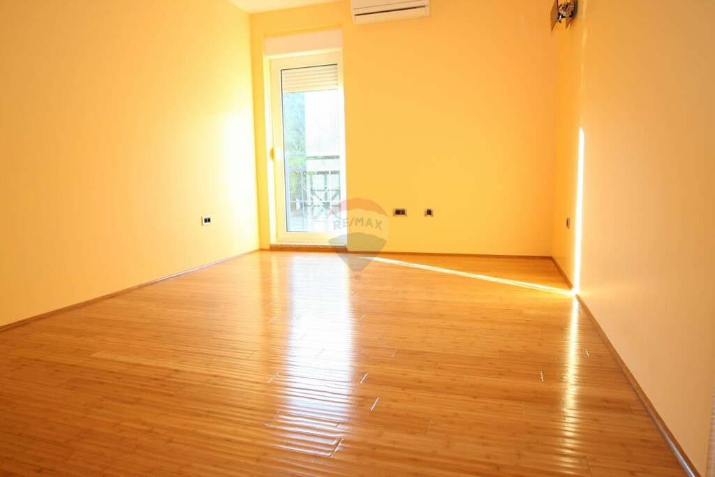 Image 5410020 - 7