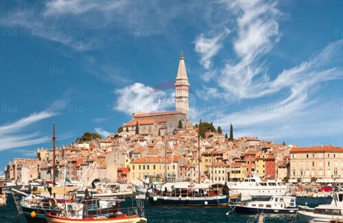Istra,Rovinj,poslovno-uslužna zgrada sa puno mogućnosti