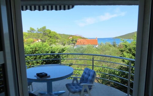 Otok Ist-samostojeća kuća