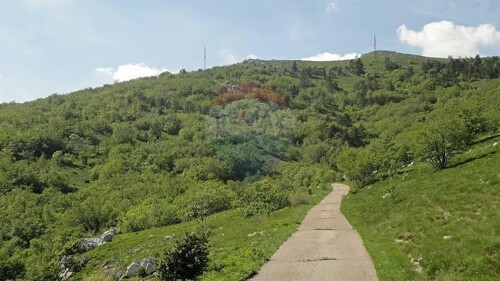 Novi Vinodolski, zaleđe, građevinski teren