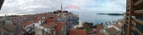 Istra,Rovinj,stari grad,dvoetažni stan -68m2-s neponovljivim