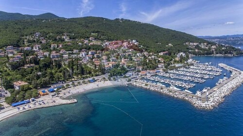 Ičići-centar, građevinski teren 1000m2