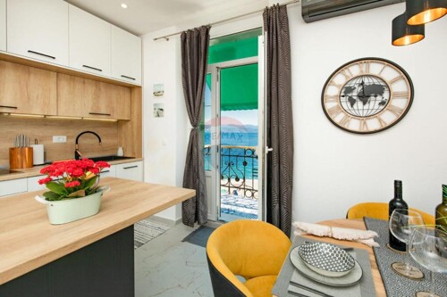 OPATIJA - CENTAR - STAN 43 m2 - PRVI RED DO MORA