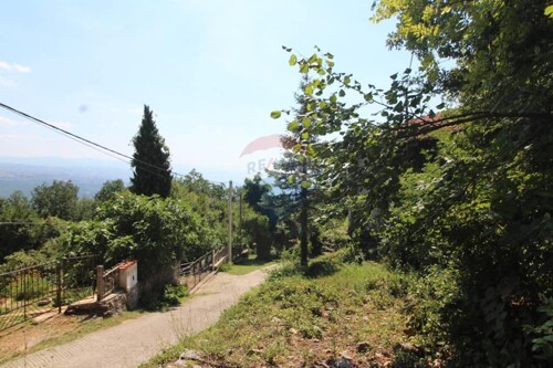Bregi - Stanići, odličan građevinski teren sa pogledom